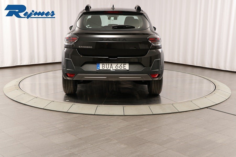 Vehicle Image 22