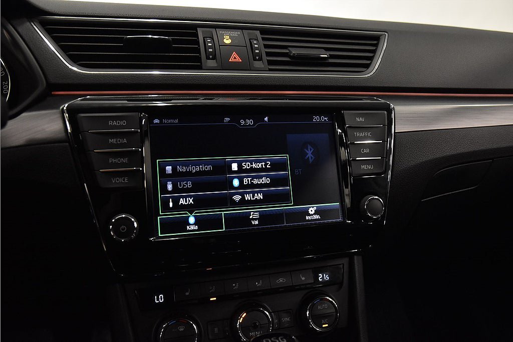 Vehicle Image 19