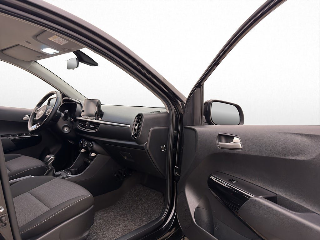 Vehicle Image 22