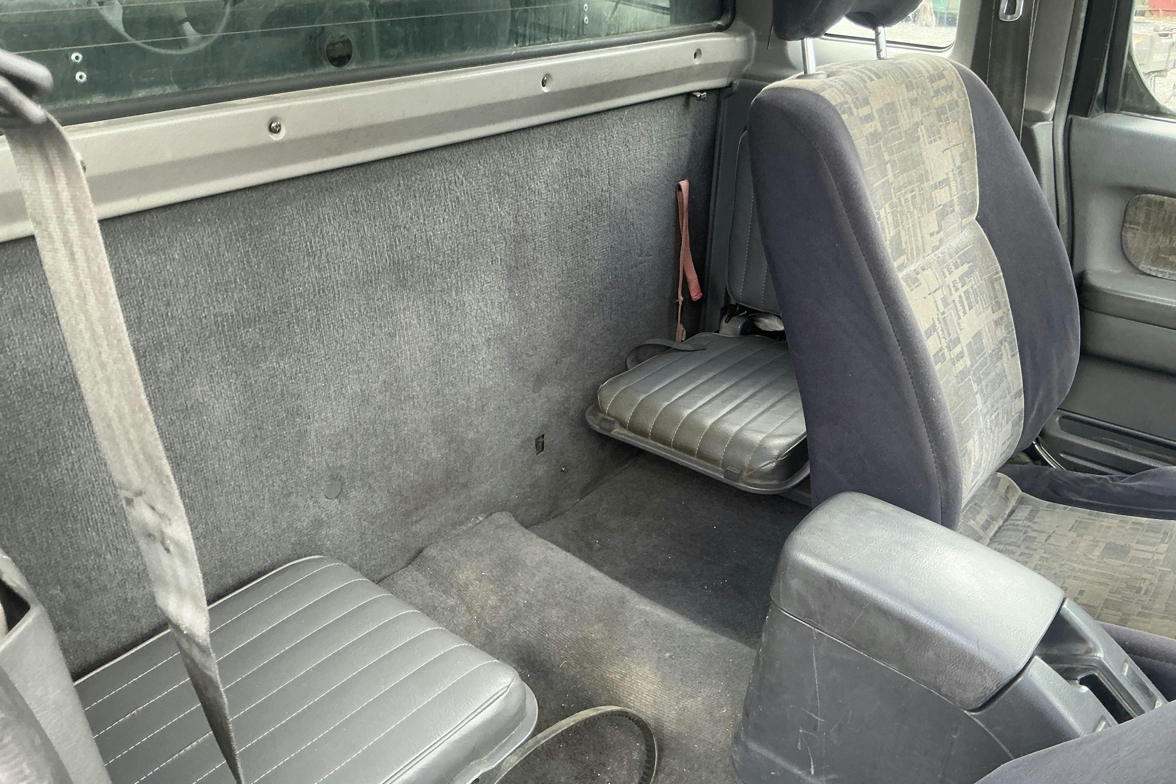 Vehicle Image 13