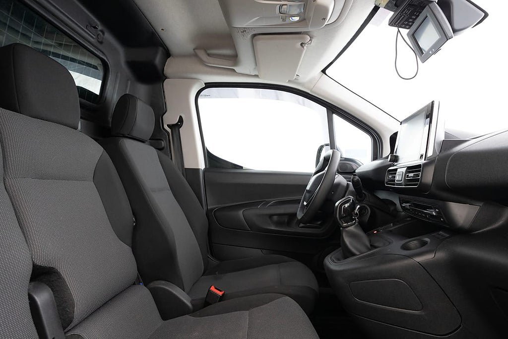 Vehicle Image 18