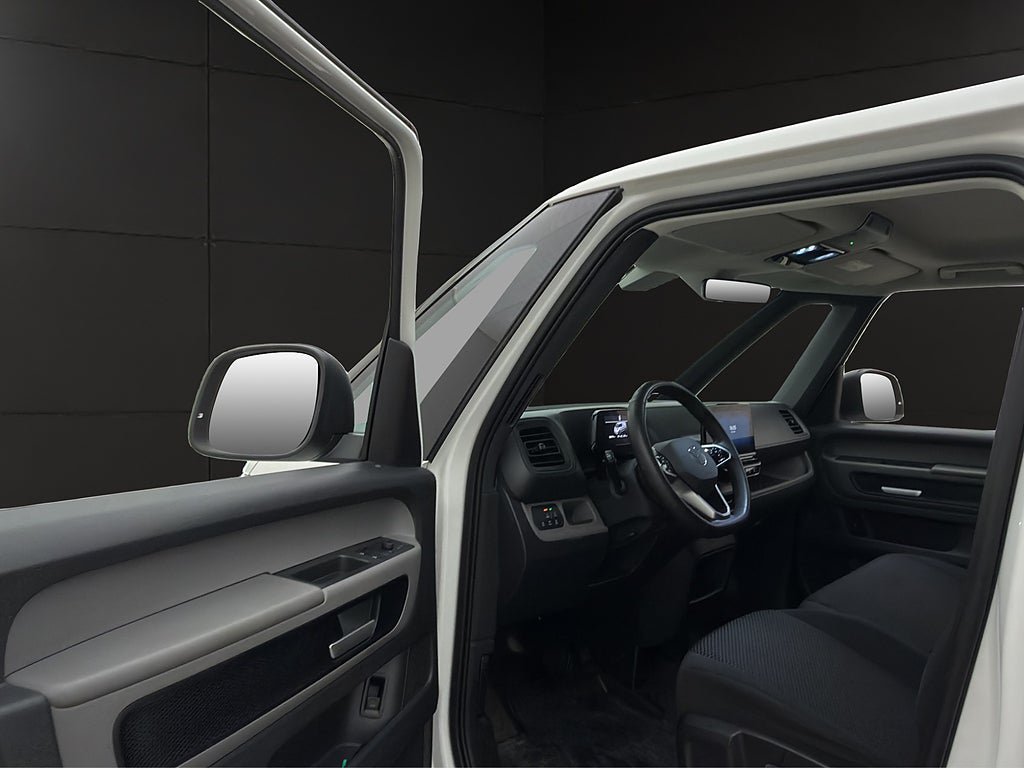 Vehicle Image 18