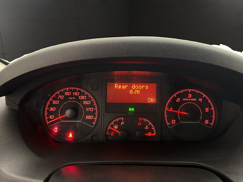 Vehicle Image 19