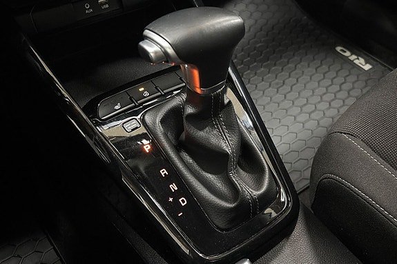Vehicle Image 23