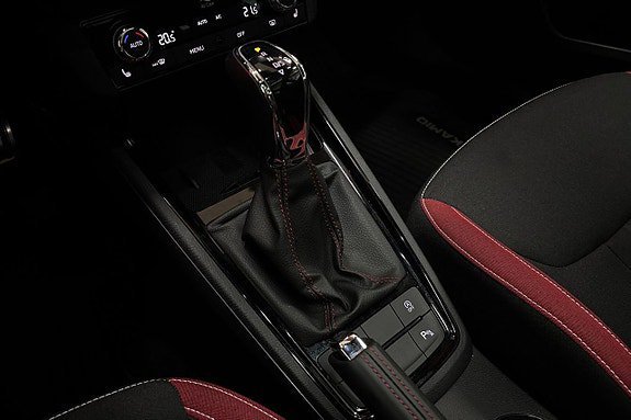 Vehicle Image 23
