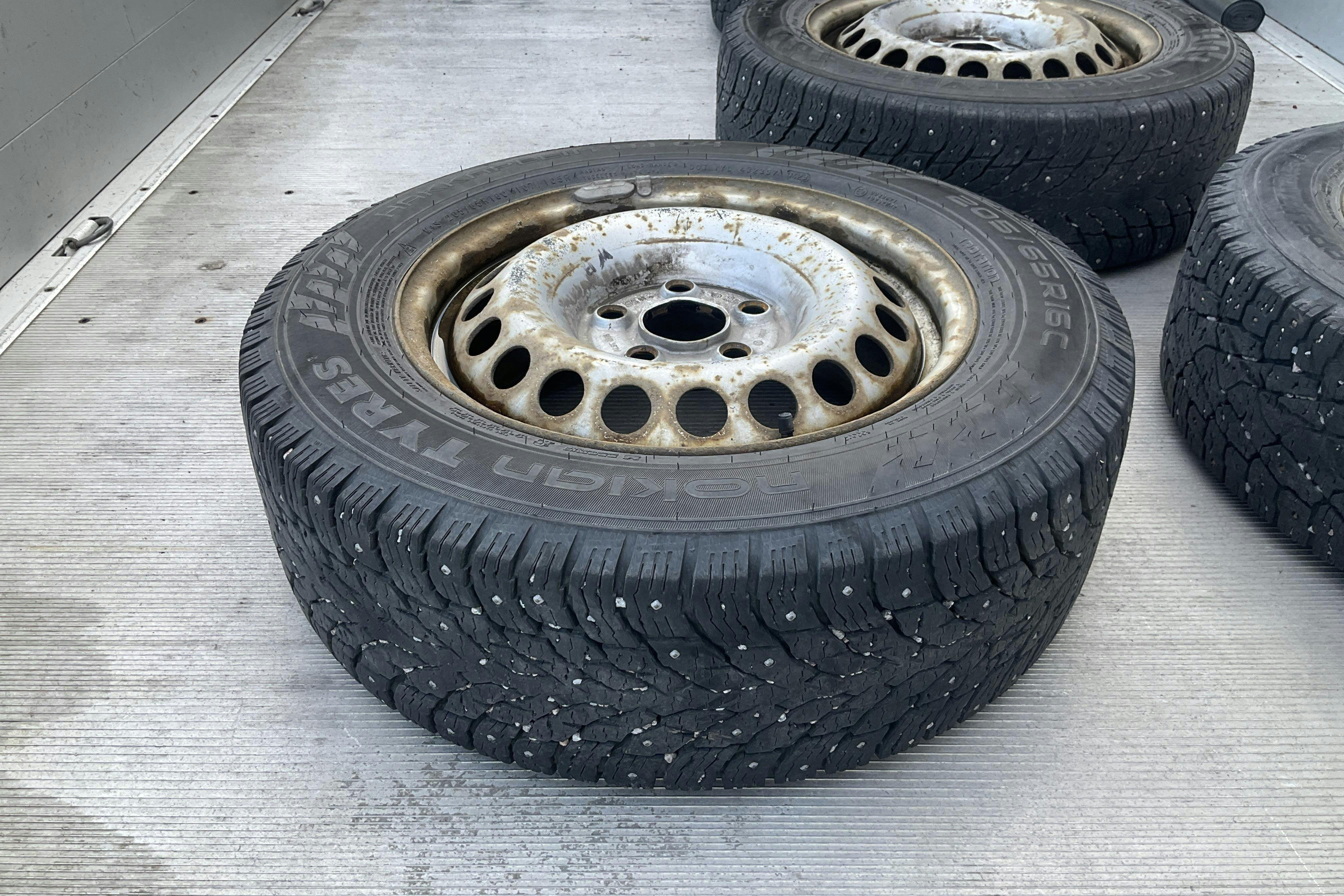 Vehicle Image 13