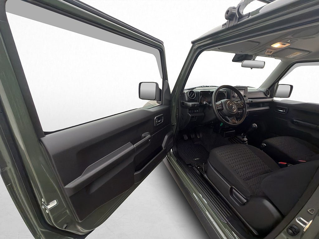 Vehicle Image 11