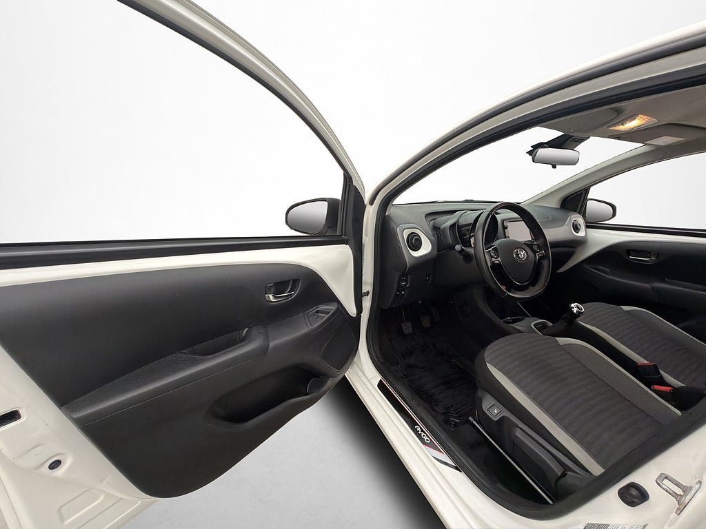 Vehicle Image 20