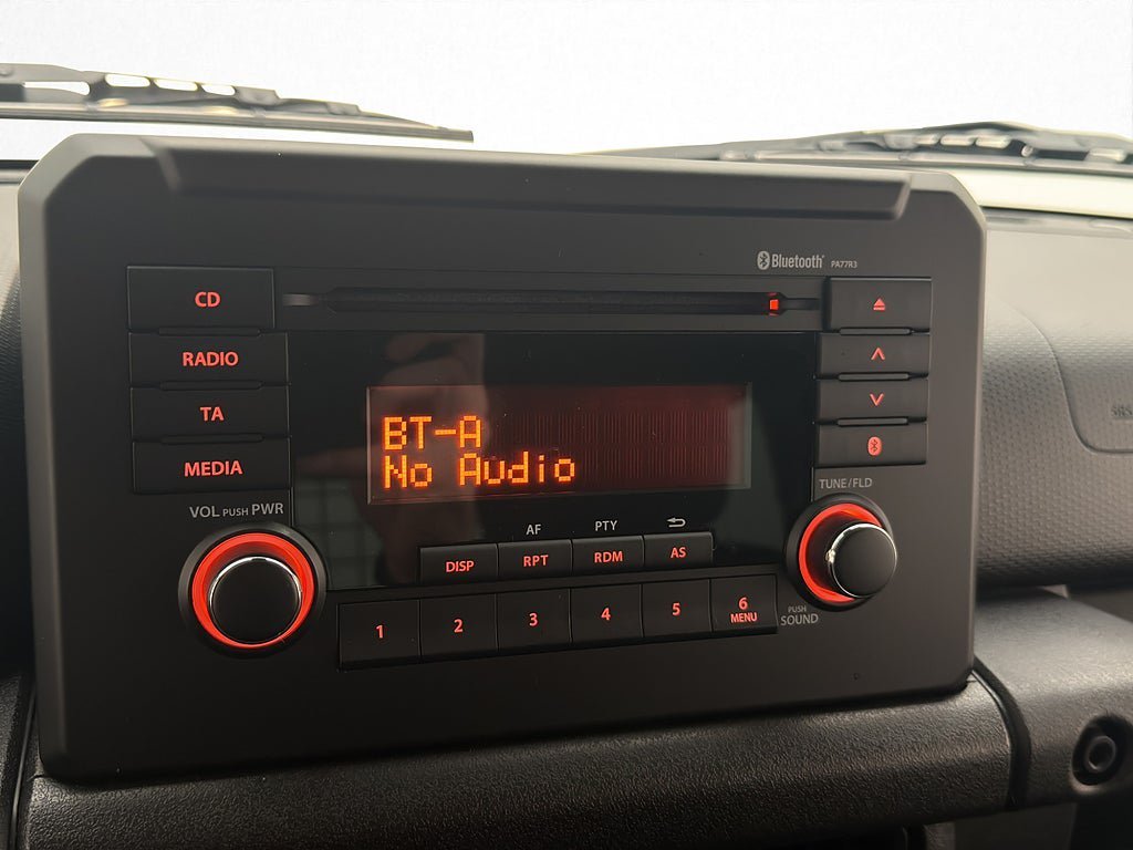 Vehicle Image 21
