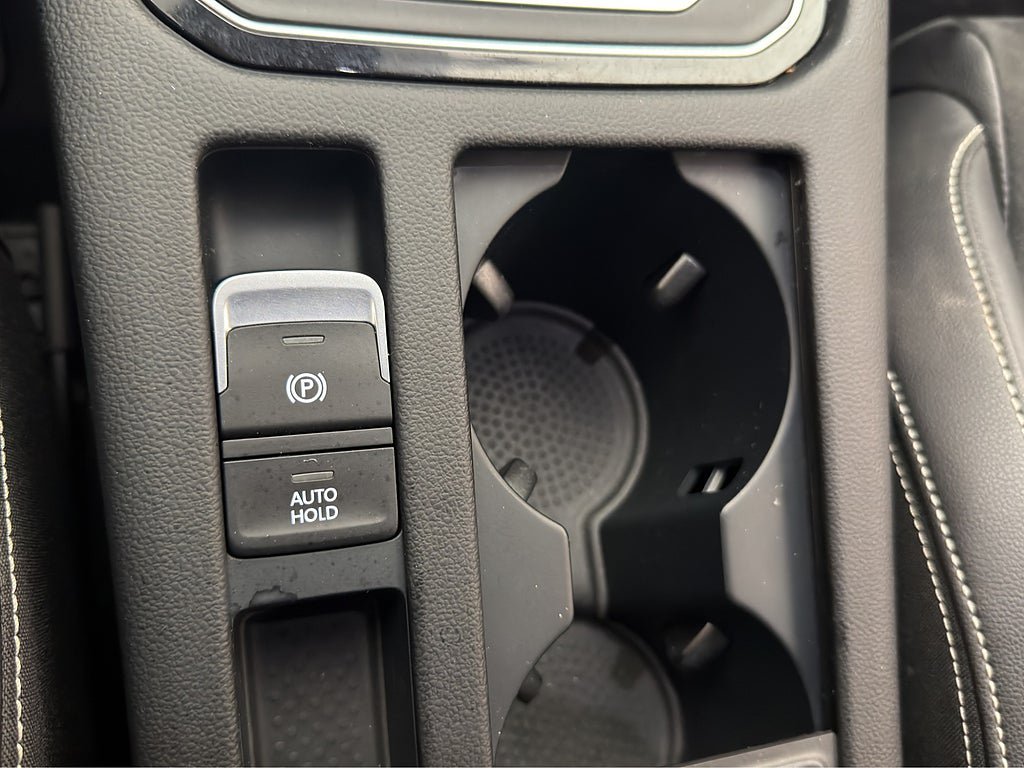 Vehicle Image 23