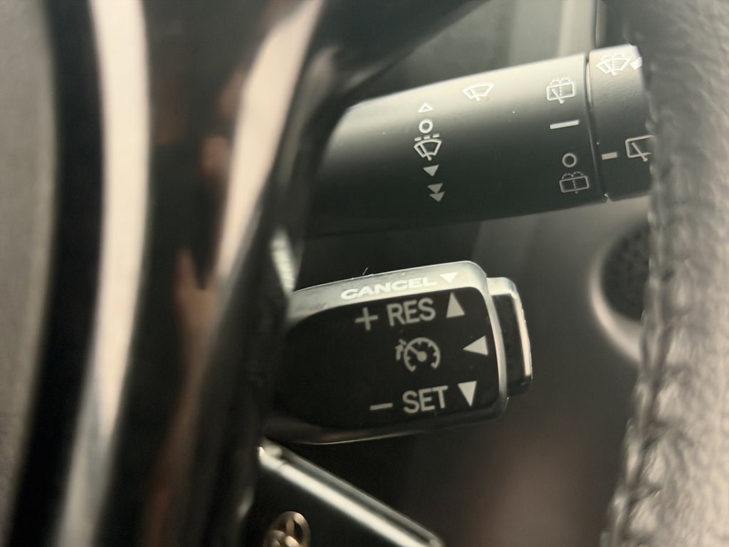 Vehicle Image 28