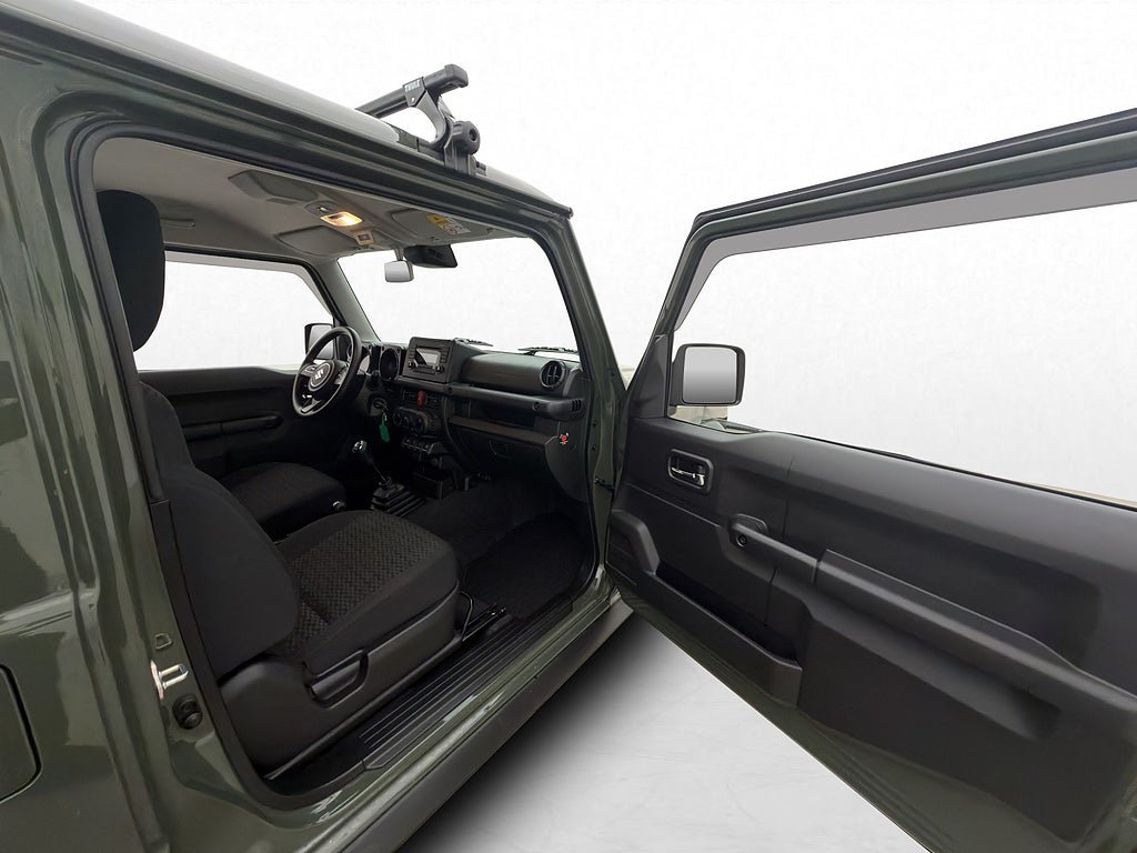 Vehicle Image 30