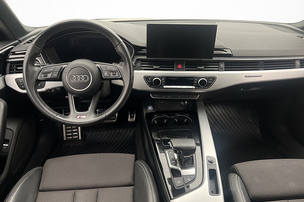 Vehicle Image 22