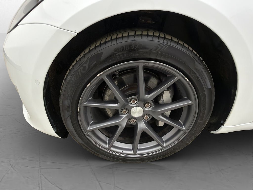 Vehicle Image 30