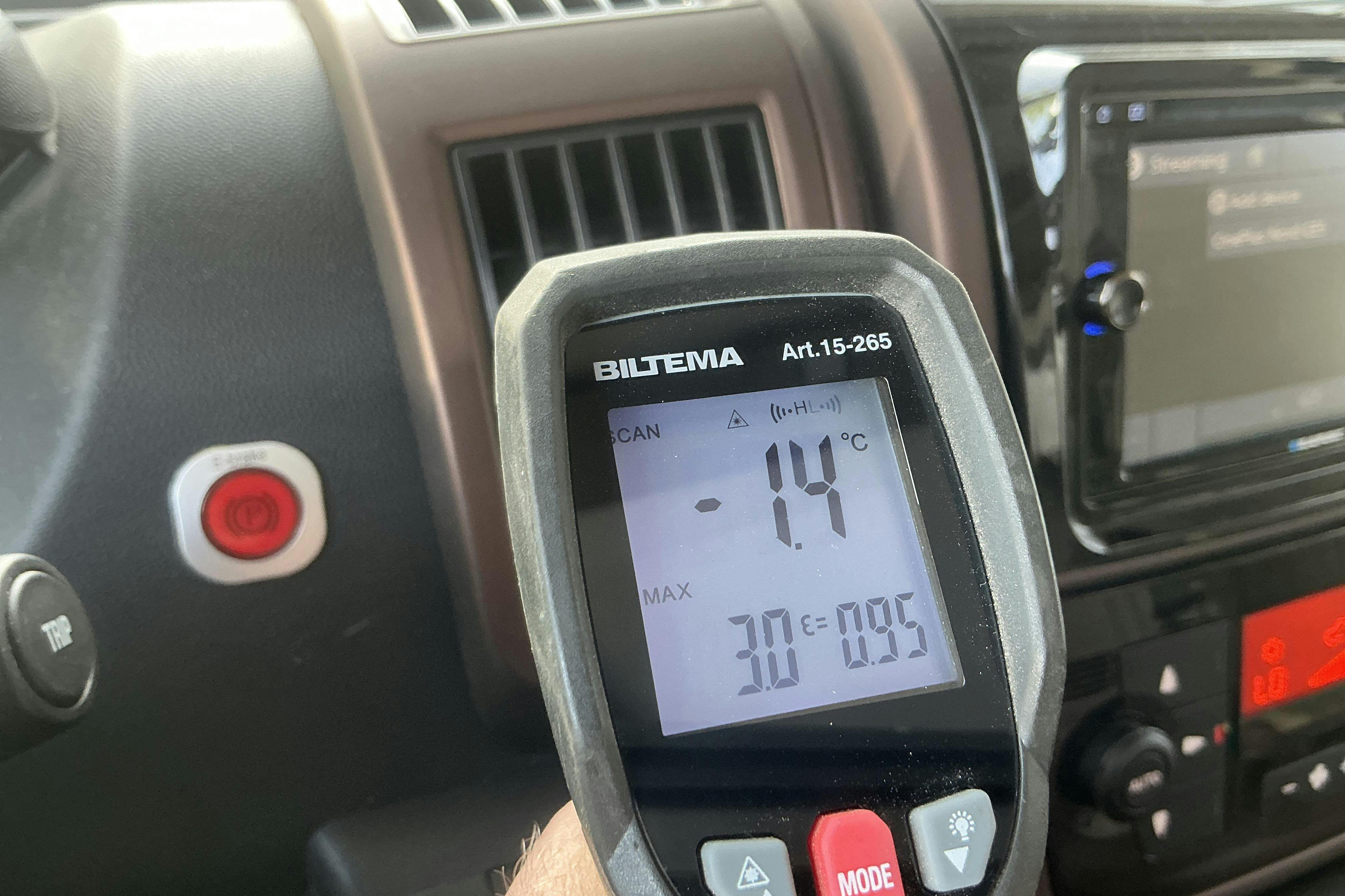 Vehicle Image 32