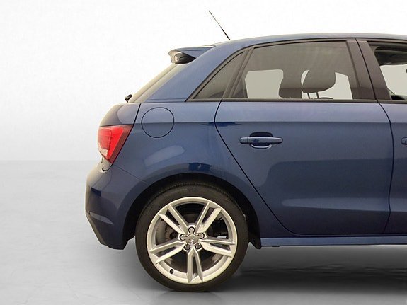 Vehicle Image 30
