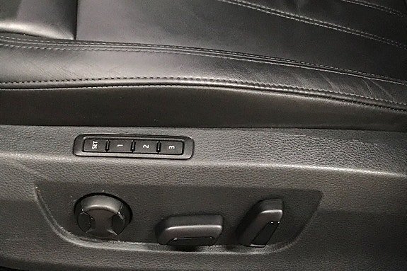 Vehicle Image 29