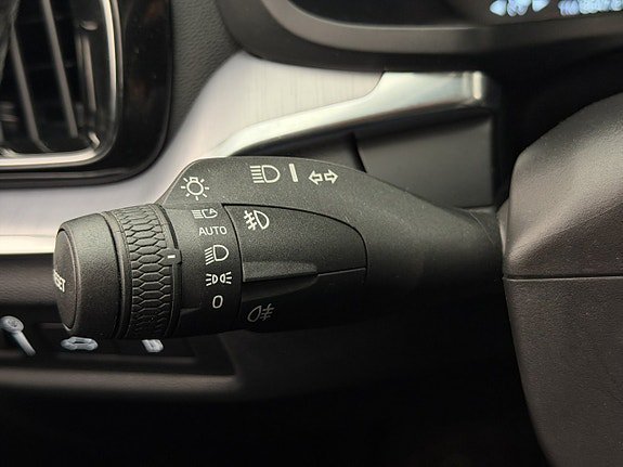 Vehicle Image 29