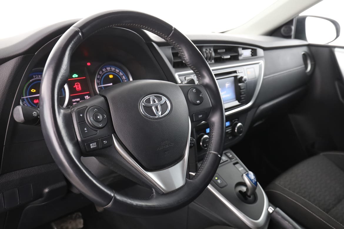 Vehicle Image 10