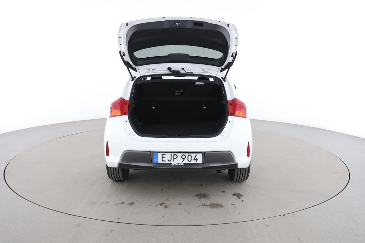 Vehicle Image 14