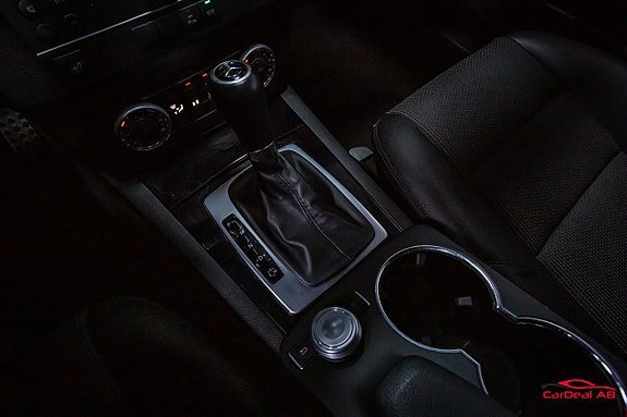 Vehicle Image 28