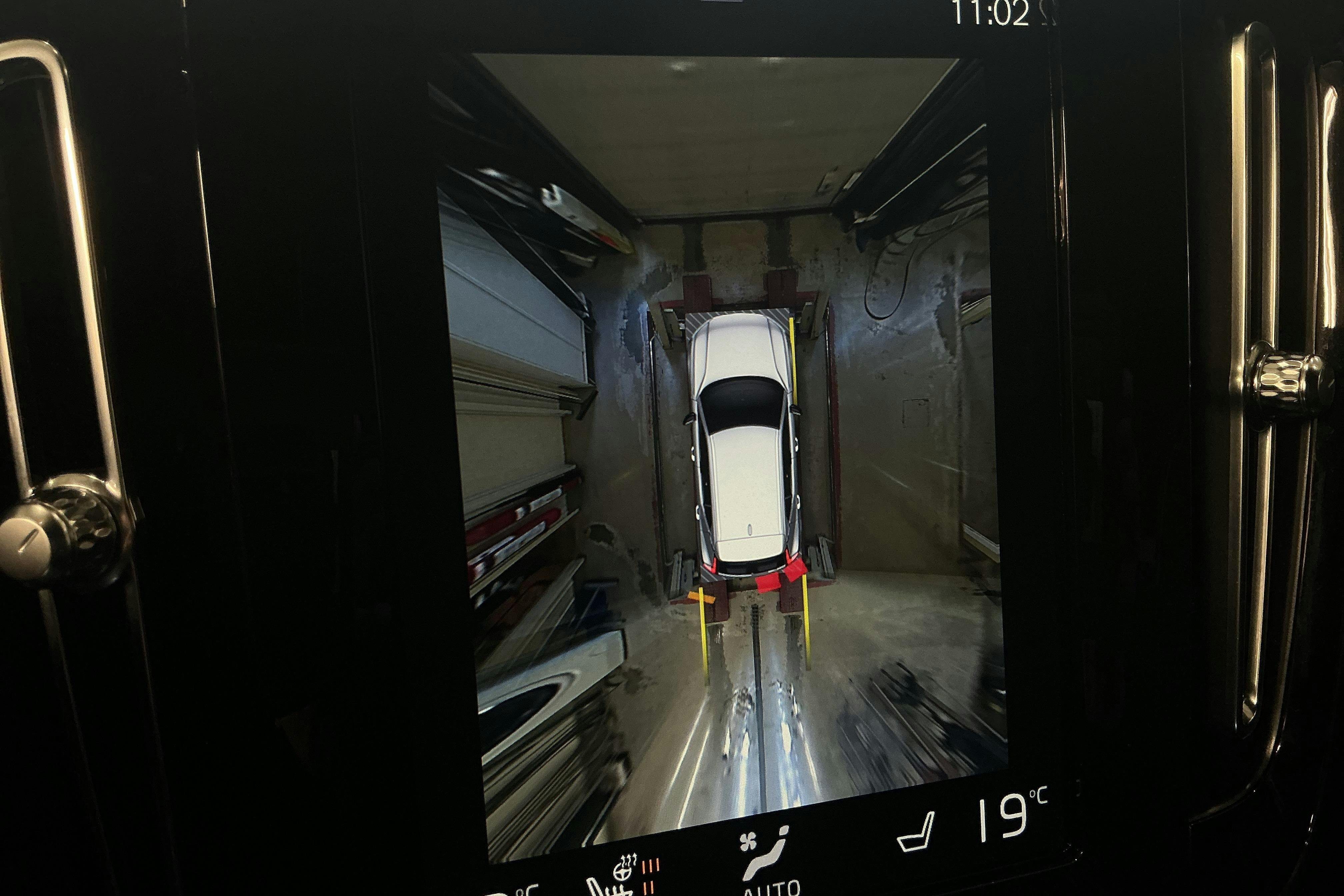 Vehicle Image 13