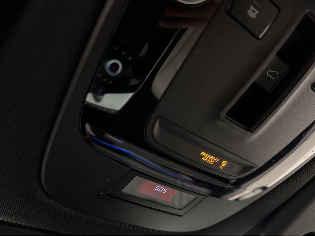 Vehicle Image 30