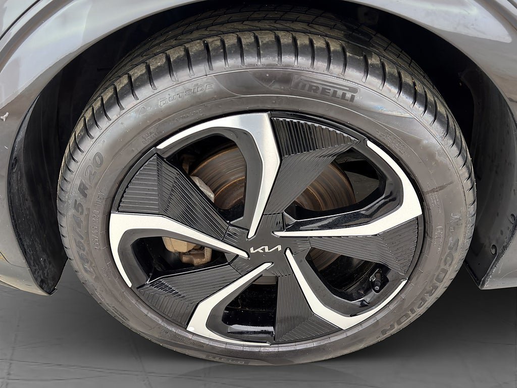 Vehicle Image 36