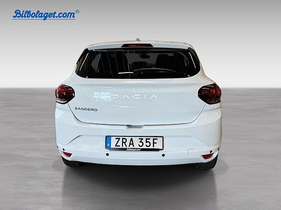 Vehicle Image 6