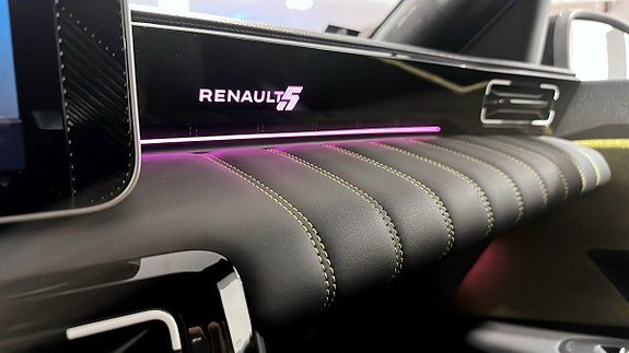 Vehicle Image 25