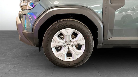 Vehicle Image 9