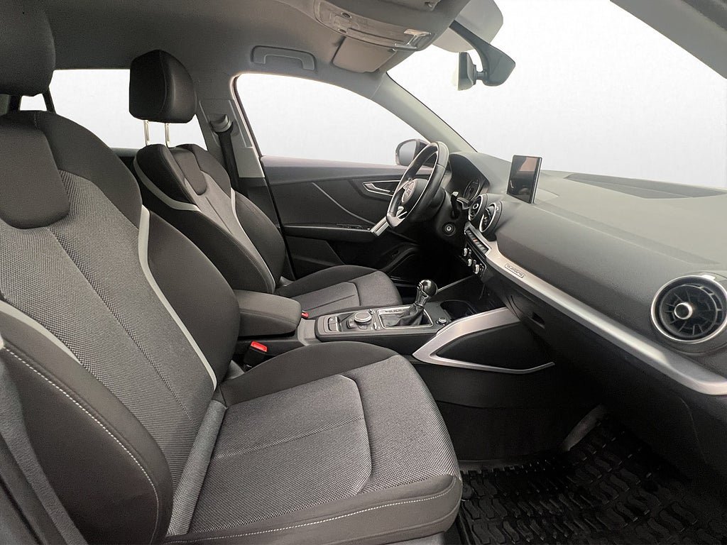 Vehicle Image 22