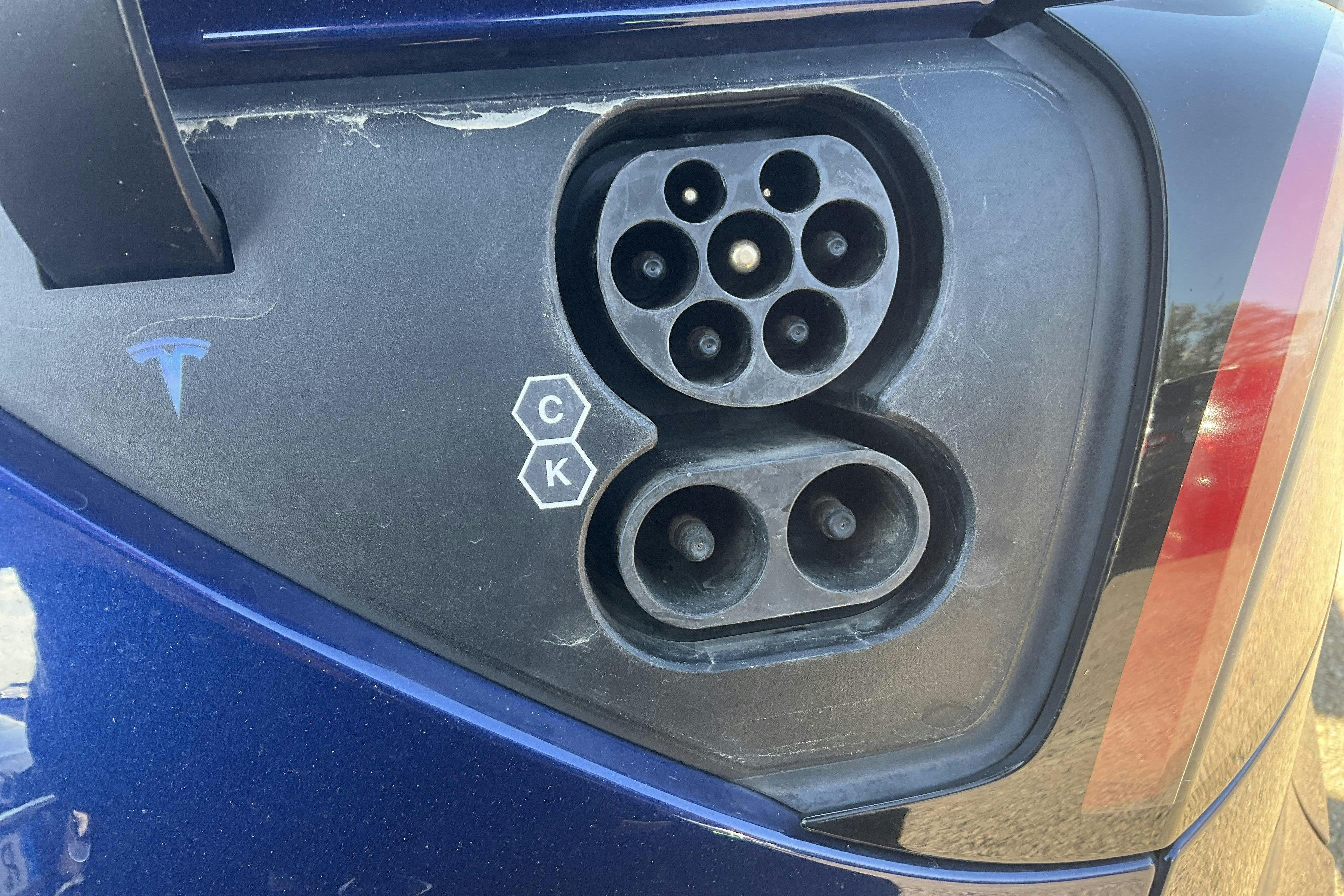 Vehicle Image 16