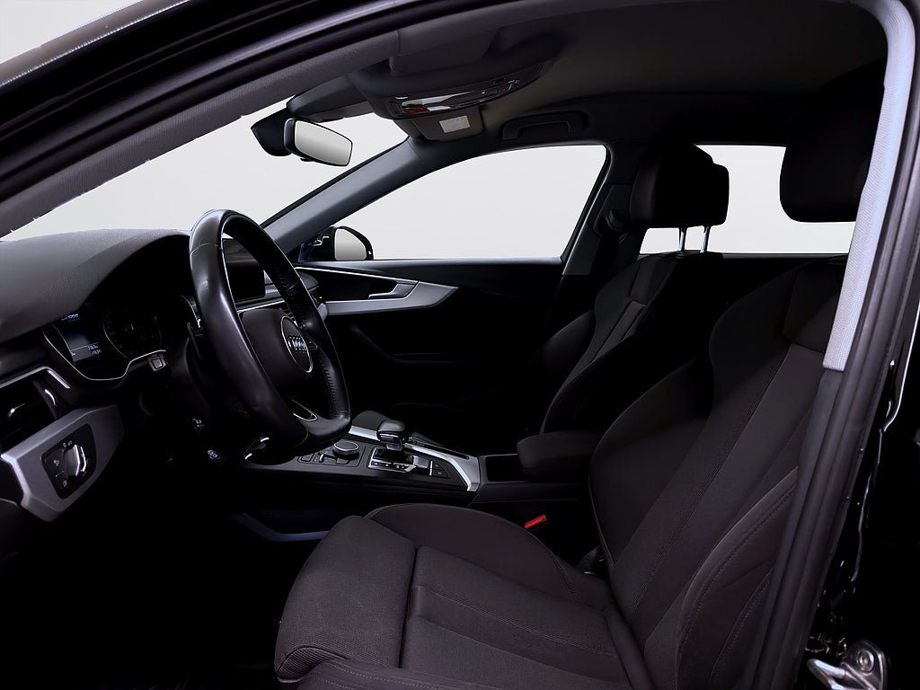 Vehicle Image 16