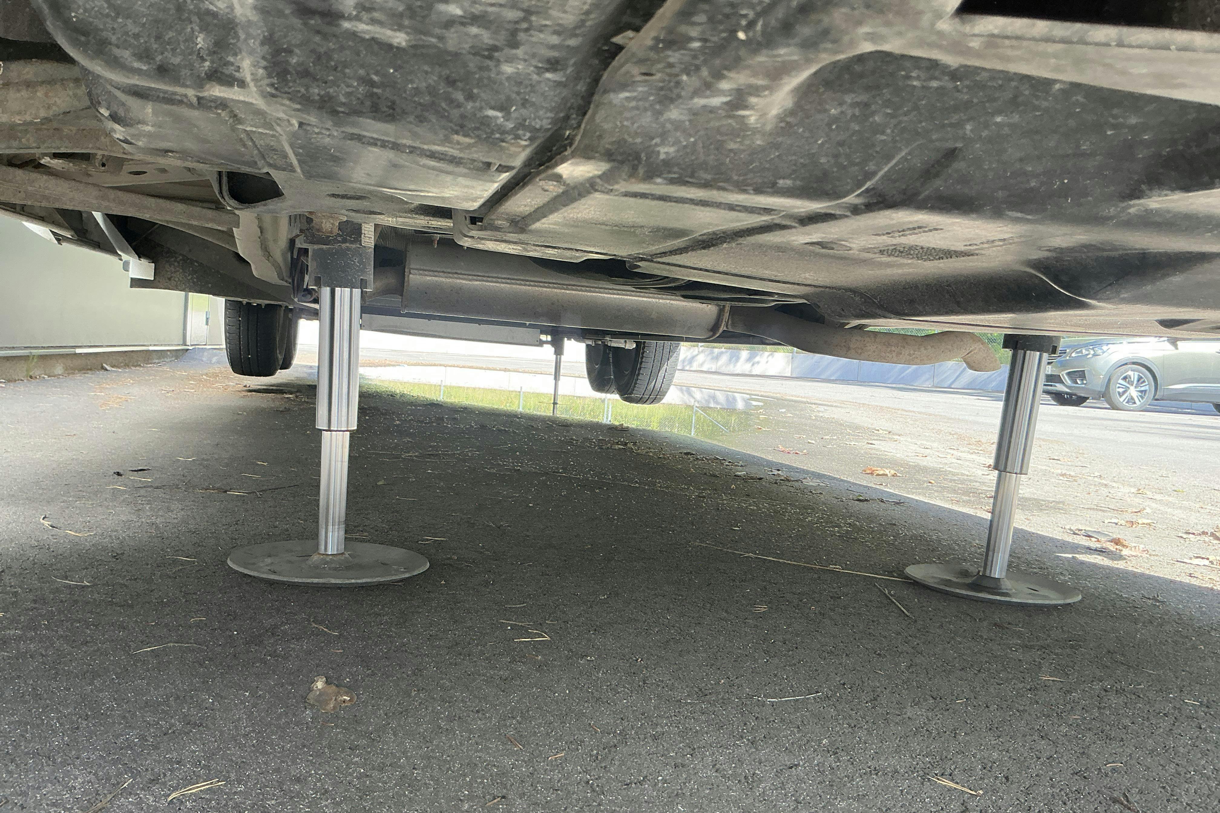 Vehicle Image 36