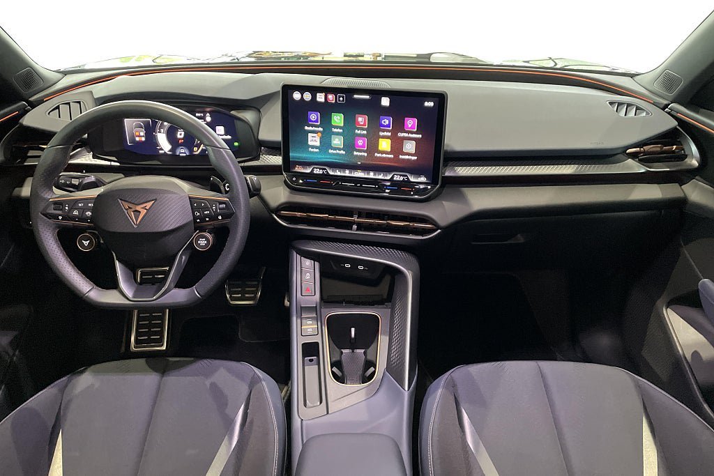 Vehicle Image 16