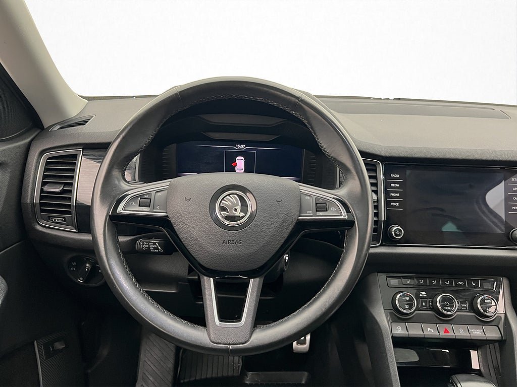 Vehicle Image 16