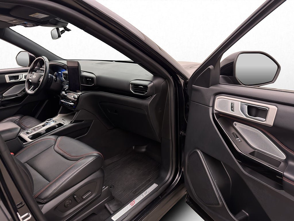 Vehicle Image 38