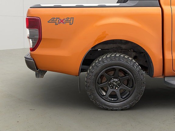 Vehicle Image 33