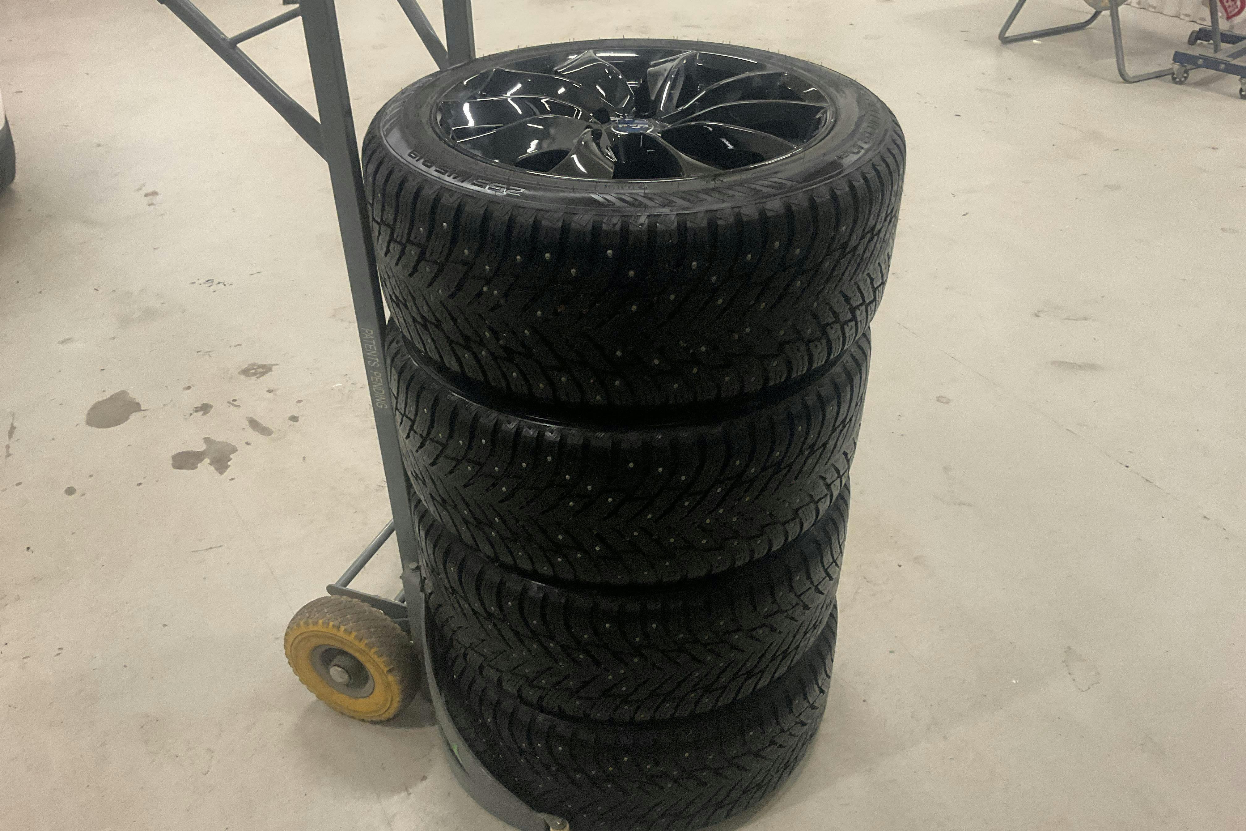 Vehicle Image 22