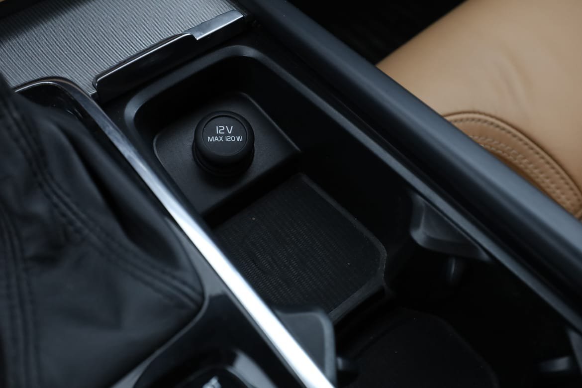 Vehicle Image 25