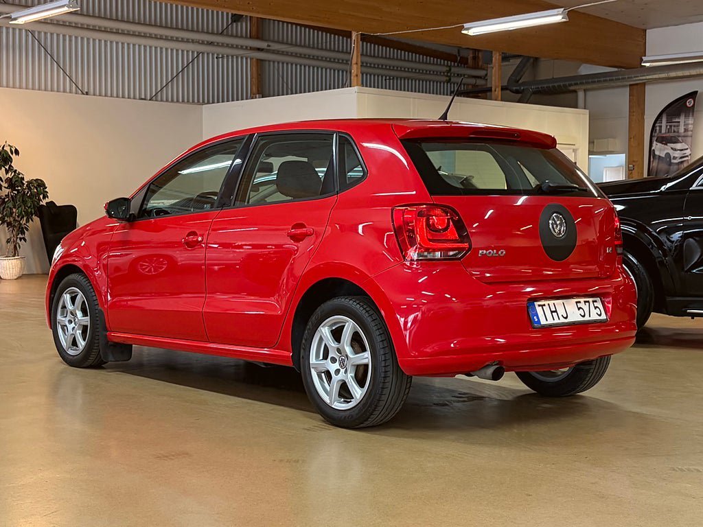 Vehicle Image 10