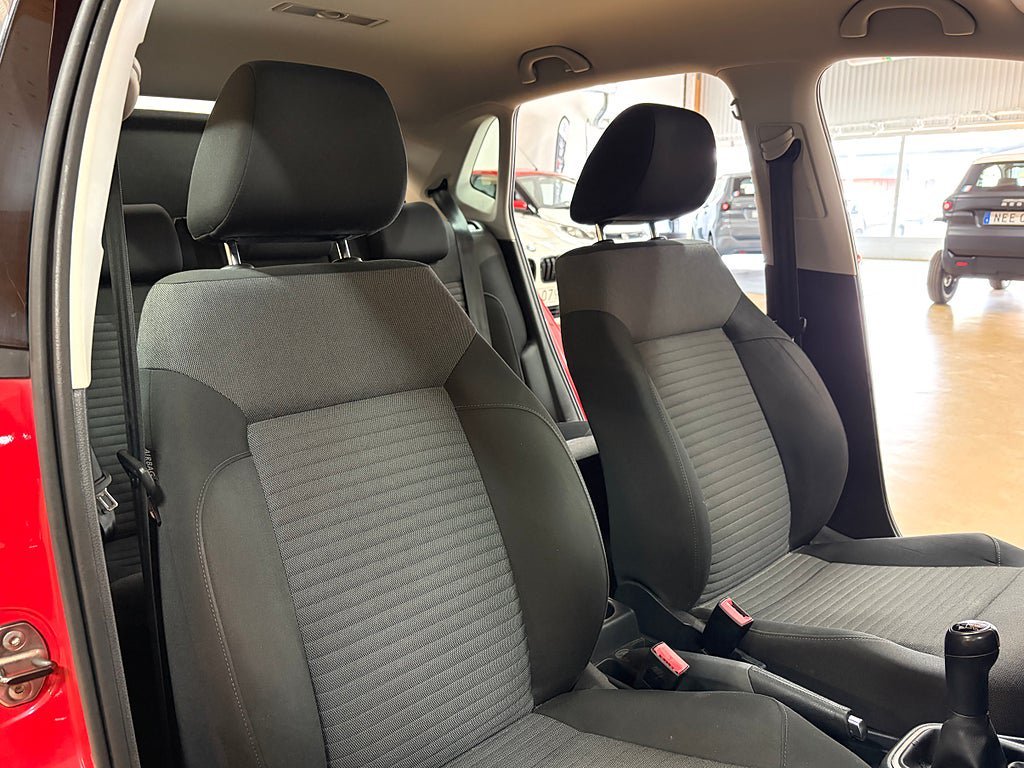 Vehicle Image 15