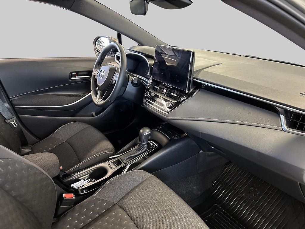 Vehicle Image 10