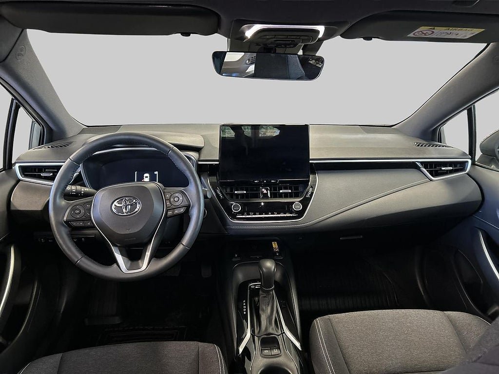 Vehicle Image 12