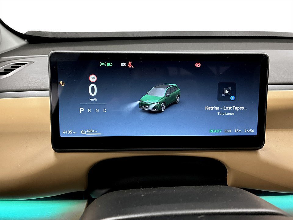 Vehicle Image 9