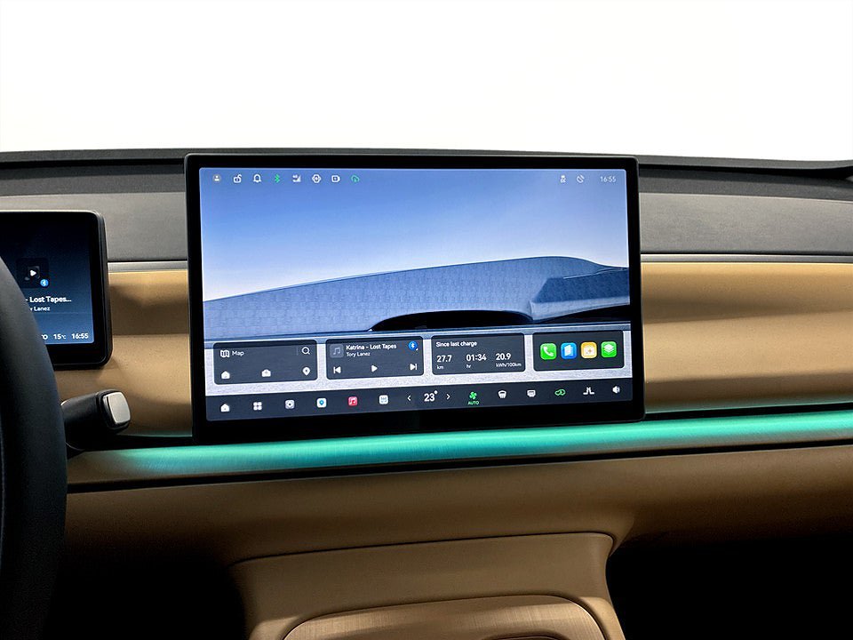 Vehicle Image 14