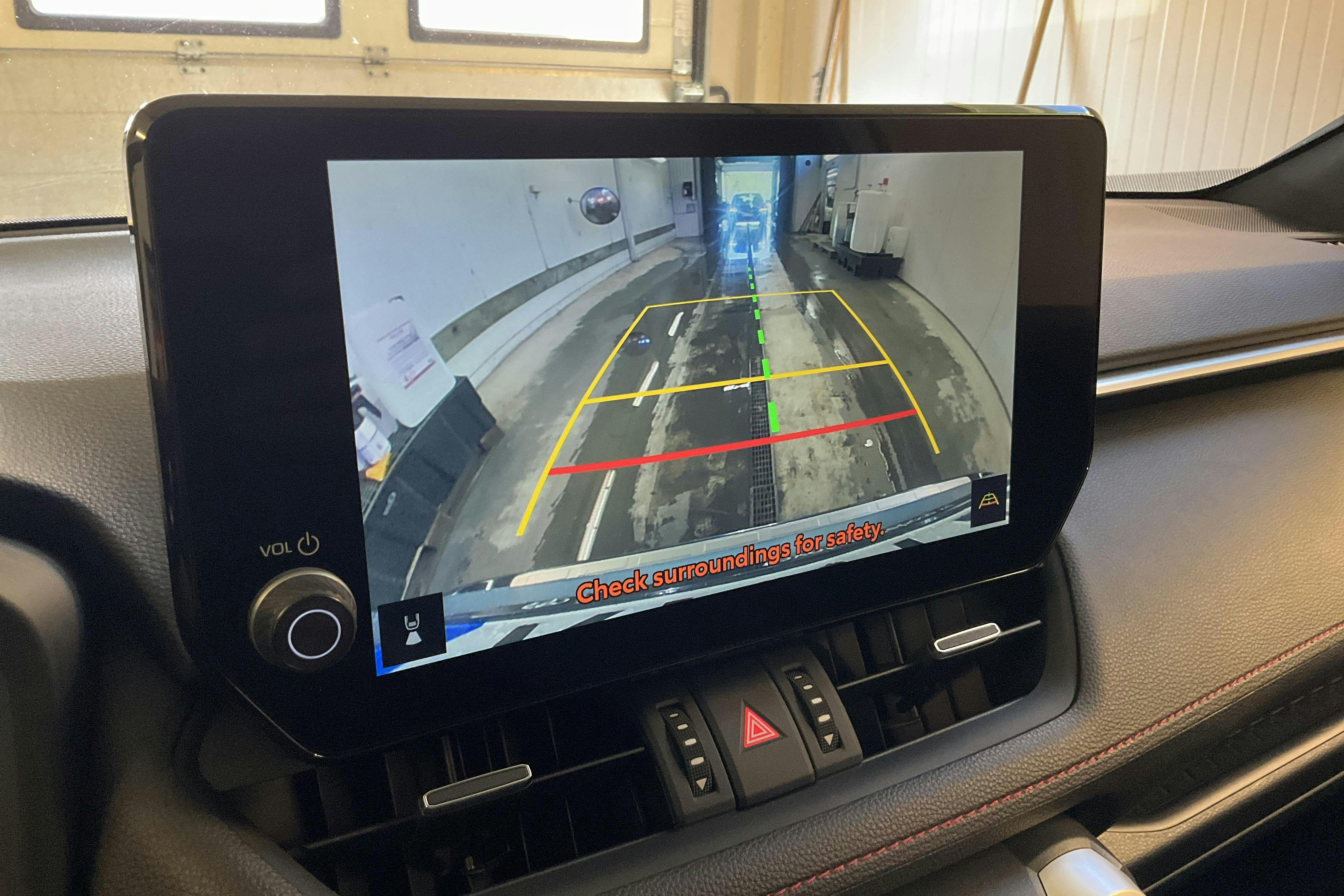 Vehicle Image 12
