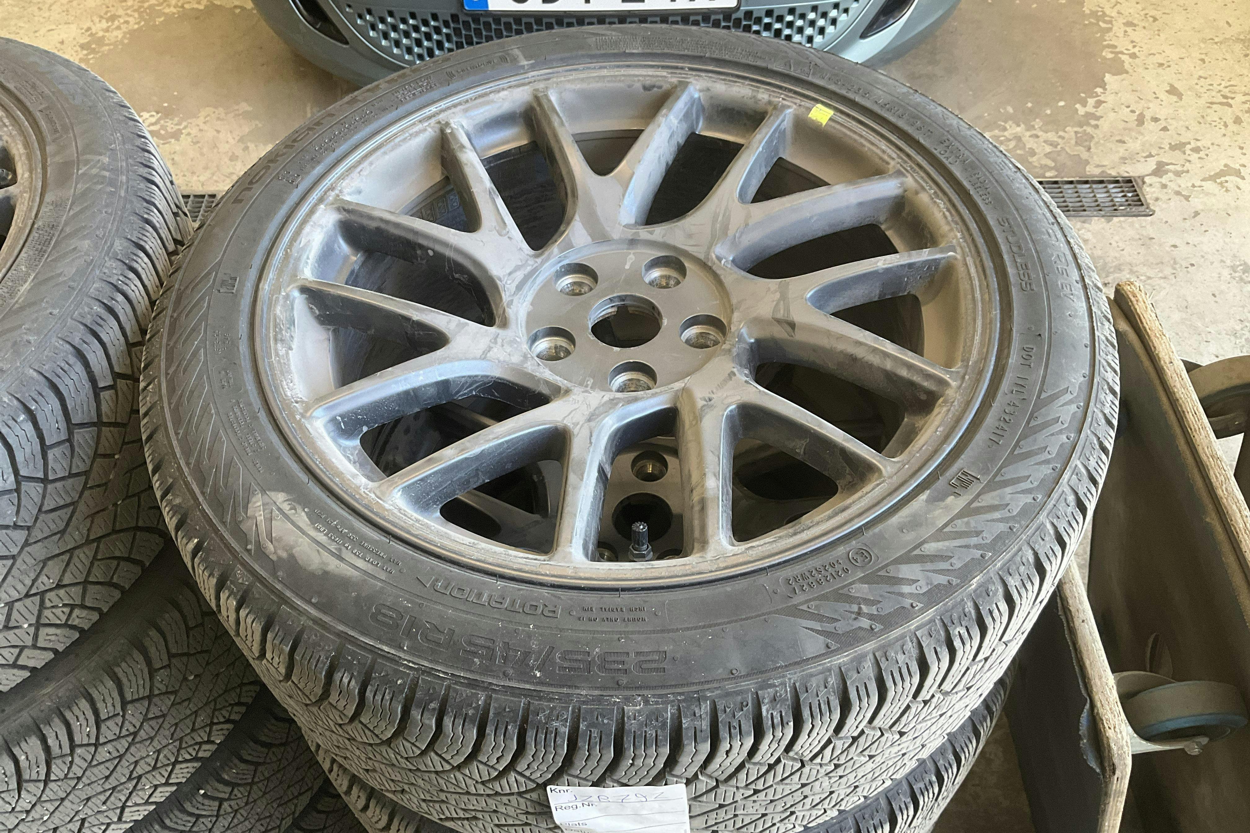 Vehicle Image 17