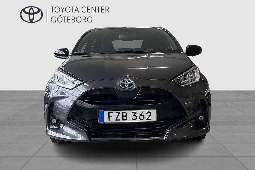 Vehicle Image 8